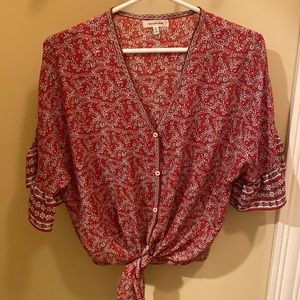 Red floral Max studio flowy tie top.